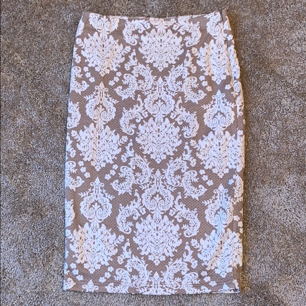 Printed pencil skirt